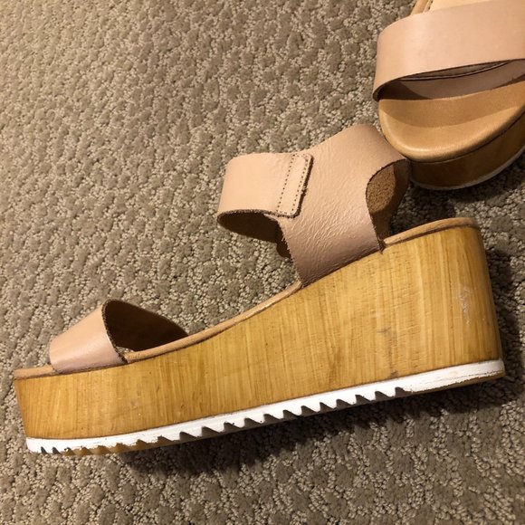 Steve Madden Platform Sandals - Picture 4 of 4